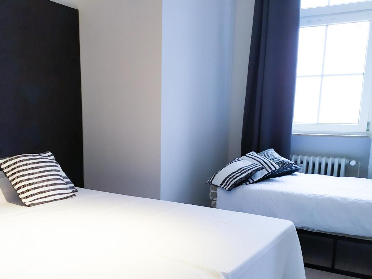 Alte Schule Gaestehaus - Fraeulein Apartment Bitburg Extérieur photo